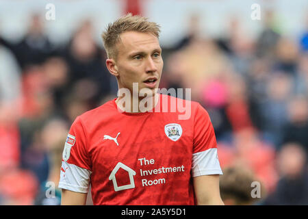 Il 19 ottobre 2019, Oakwell, Barnsley, Inghilterra; Sky scommessa campionato, Barnsley v Swansea City : Cauley Woodrow (9) di Barnsley durante il gioco Credito: Mark Cosgrove/news immagini Foto Stock