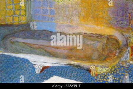 Nu dans la baignoire da Pierre Bonnard (1867-1947). Olio su tela, 1936. Bonnard era un pittore francese e incisore e membro fondatore del gruppo Post-Impressionist di pittori Les Nabis. Foto Stock