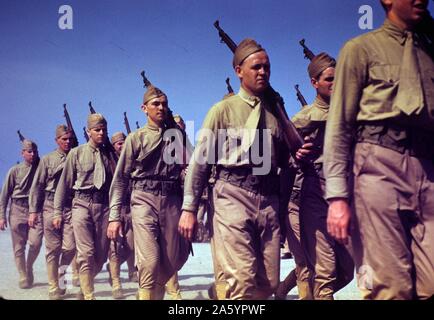 Marines formazione di finitura a Parris Island, nella Carolina del Sud. 1942. Foto Stock