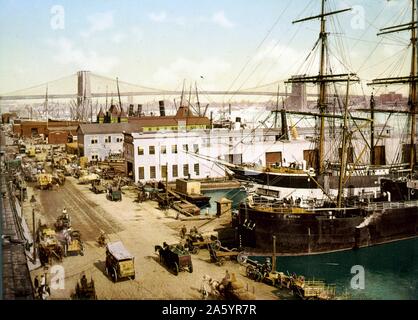 Photomechanical print di South Street e il Ponte di Brooklyn, New York City. Datata 1901 Foto Stock