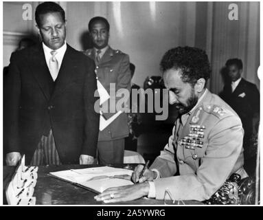 Fotografia di Haile Selassie (1892-1975) Etiopia reggente e dall imperatore di Etiopia. Datata 1961 Foto Stock