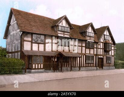 William al luogo di nascita di Shakespeare, Stratford-su-Avon, Inghilterra. Luogo di nascita di Shakespeare è un restaurato risalente al XVI secolo casa in legno e muratura situato a Henley Street, Stratford-upon-Avon, Warwickshire, Inghilterra, dove si pensa che William Shakespeare è nato nel 1564 e ha trascorso la sua infanzia anni Foto Stock