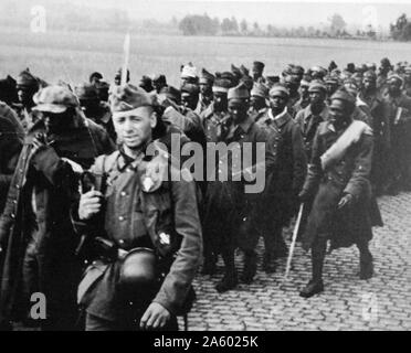 Africa francese di prigionieri di guerra catturato dall'esercito tedesco in Francia; la seconda guerra mondiale 1940 Foto Stock