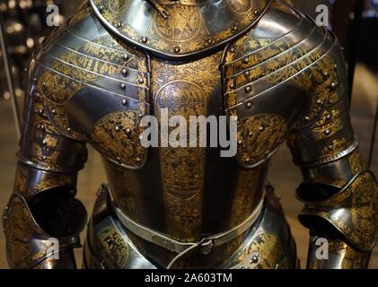 La corazza di Henry Frederick, Principe di Galles (1594-1612) il figlio maggiore di Re Giacomo I & VI e Anna di Danimarca. Risalenti al XVII secolo Foto Stock