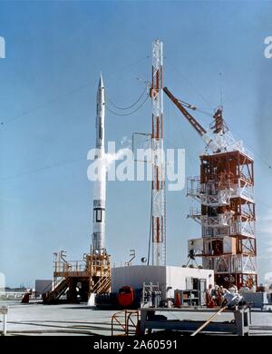 American Vanguard TV-2 di veicoli di lancio, dovrebbe mettere in orbita il primo satellite artificiale. Cape Canaveral Air Force Station, Florida, 23 Ottobre 1957 Foto Stock