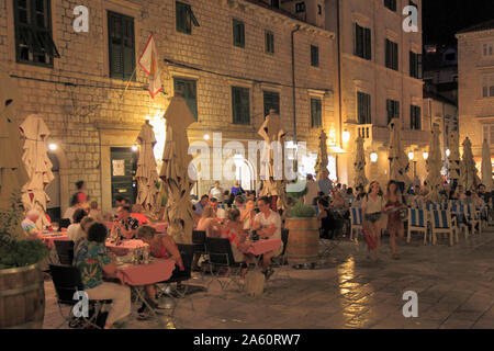 Croazia, Dubrovnik, ristorante, persone, vita notturna, Foto Stock