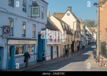 Il Pickerel Inn Pub, Maddalena Street, Cambridge, Cambridgeshire, England, Regno Unito, Europa Foto Stock