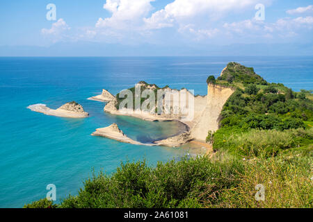 Vista panoramica del mare contro il cielo a Corfù, Grecia Foto Stock
