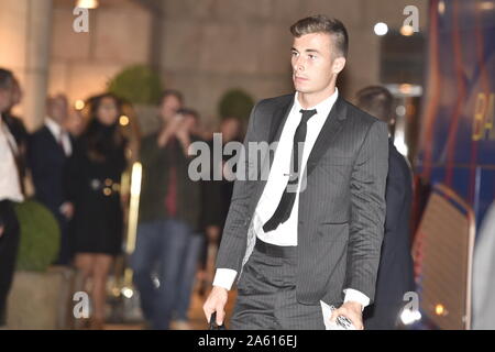 Sinobo Stadium, Praga. 22 ottobre, 2019. Giocatore di calcio del FC Barcelona Inaki Pena arriva al hotel prima del calcio Champions League gruppo F 3. round match Slavia Praha vs FC Barcellona in Sinobo Stadium, Praga, Repubblica ceca, 22 ottobre 2019. Credito: Roman Vondrous/CTK foto/Alamy Live News Foto Stock