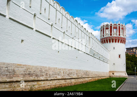 Torre Nikolskaya del Convento Novodevichy, Mosca, Russia Foto Stock