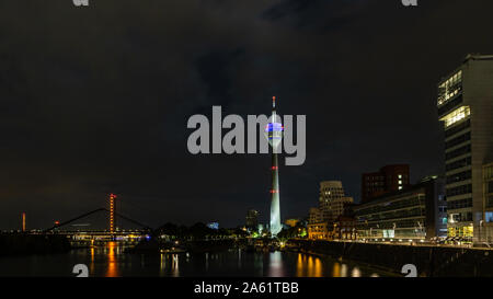 Nightshoot del Media Harbour Duesseldorf Foto Stock