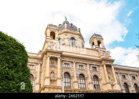 Il quartiere dei musei o Maria Teresa Piazza con vista sul Museo di Storia Naturale di Vienna in Austria Foto Stock