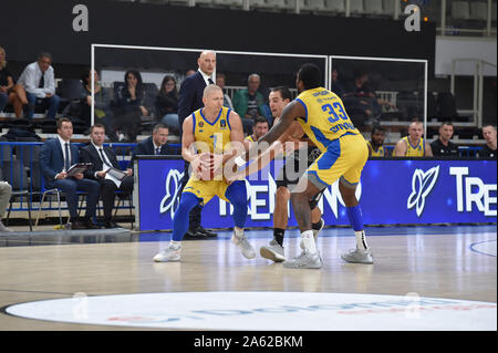 Ottobre 23, 2019, Trento, Italia: szubarga krzyaztofduring Dolomiti Energia Trento vs Asseco Arka Gdynia, Basket campionato EuroCup a Trento, Italia, 23 Ottobre 2019 - LPS/Giancarlo Dalla Riva (credito Immagine: © Giancarlo dalla Riva/LPS tramite ZUMA filo) Foto Stock