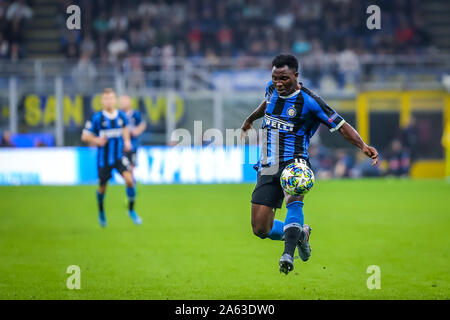 Milano, Italia. 23 Ott, 2019. 18 kwadwo asamoah (fc internazionale) durante il match di champions league tra inter v Borussia Dortmund in Milan San Siro - 23 10 2019durante partite di Champions League campionato Gli uomini in Milano, Italia, 23 Ottobre 2019 - LPS/Fabrizio Carabelli Credito: Fabrizio Carabelli/LP/ZUMA filo/Alamy Live News Foto Stock