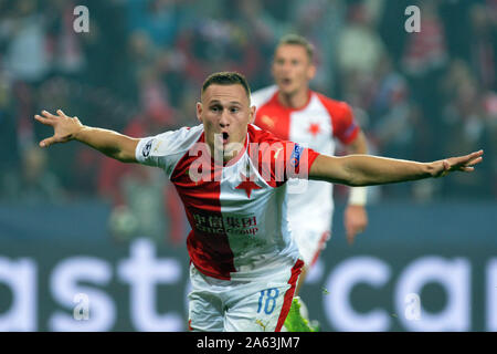 Praga, Repubblica Ceca. 23 Ott, 2019. JAN BORIL di Slavia Praha celebra dopo il punteggio obiettivo durante la UEFA Champions League, Gruppo F partita di calcio tra la Slavia Praga v FC Barcellona a Sinobo Stadium di Praga, il 23 ottobre 2019. Credito: Slavek Ruta/ZUMA filo/Alamy Live News Foto Stock