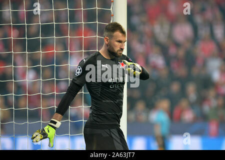 Praga, Repubblica Ceca. 23 Ott, 2019. ONDREJ KOLAR portiere della Slavia Praha durante la UEFA Champions League, Gruppo F partita di calcio tra la Slavia Praga v FC Barcellona a Sinobo Stadium di Praga, il 23 ottobre 2019. Credito: Slavek Ruta/ZUMA filo/Alamy Live News Foto Stock