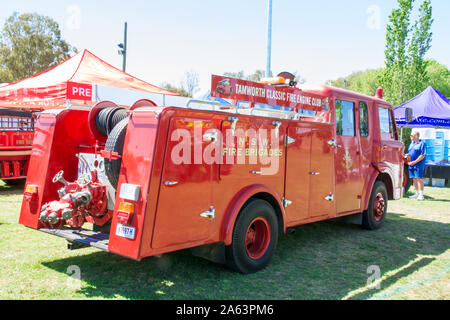 Vintage Ford motore Fire sul display a Tamworth in Australia. Foto Stock