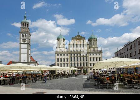 Piazza del Municipio con il municipio e la Perlachturm, Augsburg, Svevia, Baviera, Germania Foto Stock