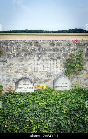 Auvers-sur-Oise: cimitero e la tomba del pittore Vincent Van Gogh Foto Stock