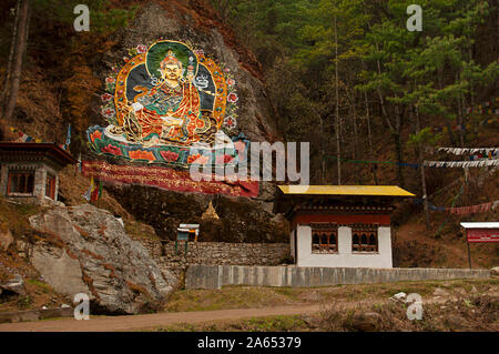 Foto di roccia di Padmasambhava a nord di Thimpu, Thimpu in Bhutan Foto Stock