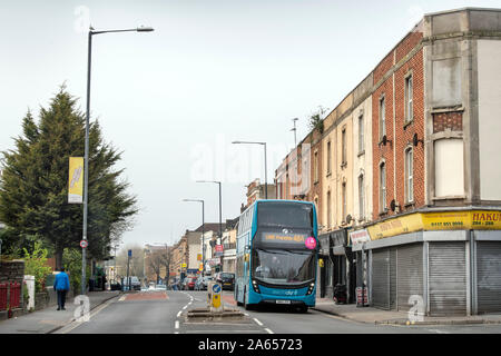 Stapleton Road a Bristol che alcune persone hanno etichettato come il peggiore in Gran Bretagna compresi dal Ministro Sajid Javid che vivevano lì come un bambino Foto Stock