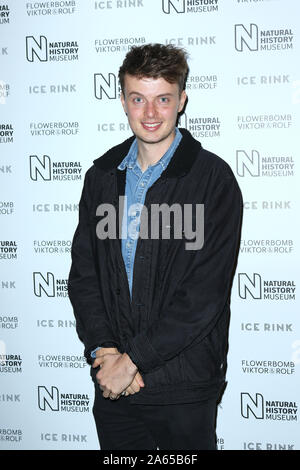 Alex Hobern, Museo di Storia naturale pista di pattinaggio su ghiaccio dell'evento di lancio 2019, il Museo di Storia Naturale di Londra, UK, 23 ottobre 2019, Foto di Richard Goldschmidt Foto Stock