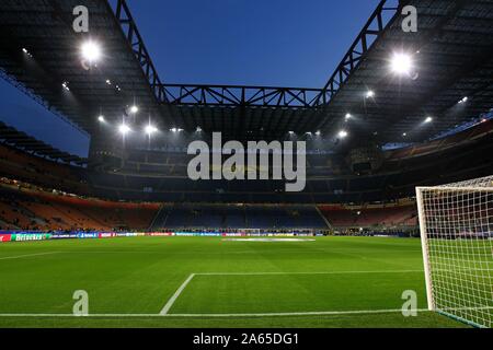 Milano, Italien. 23 Ott, 2019. firo: 23.10.2019, calcio, Champions League, stagione 2019/2020, 3° gruppo match Inter Milan - Borussia Dortmund, Giuseppe Meazza, panoramica, generale | Utilizzo di credito in tutto il mondo: dpa/Alamy Live News Foto Stock