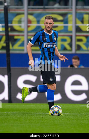 Milano Skriniar (Inter) durante il 'UEFA Champions League ' Gruppo tappa terza partita tra INTER 2-0 Borussia Dortmund a Giuseppe Meazza il 23 ottobre 2019 di Milano, Italia. Credito: Maurizio Borsari/AFLO/Alamy Live News Foto Stock