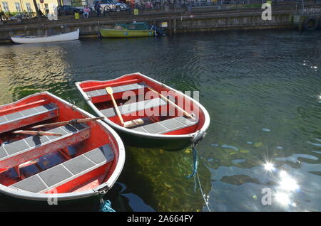 Barche in Christianshavn, Copenaghen Foto Stock