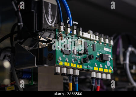 Computer aided processo di stampa avanzata tecnologia di stampa e pubblicazione di settore, ultima generazione di plottaggio robotizzati Macchine per il giornale. Foto Stock