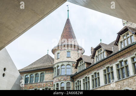 Tetto dell'edificio principale del Museo nazionale svizzero di Zurigo (tedesco: Landesmuseum) Foto Stock