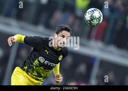 Mats Hummels del Borussia Dortmund durante la UEFA Champions League match tra Inter e Milan e Borussia Dortmund allo Stadio San Siro di Milano, Italia il 23 ottobre 2019. Foto di Giuseppe mafia. Foto Stock