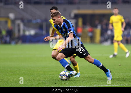 Millano, Italia. 23 ottobre 2019 . Uefa Champions League Gruppo F . FC Internazionale vs Borussia Dortmund. Nicolo Barella di FC Internazionale. Foto Stock