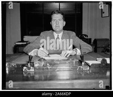 Washington, 5 ottobre. Raymond T. Cahill, di New York City, è appena stato nominato Vice amministratore incaricato di mutua assicurazione di mutui per l'alloggiamento federale Amministrazione. Il sig. Cahill riempie il posto vacante lasciato da William D. Fiandre, anche di New York, che di recente si è dimesso per tornare agli affari privati, 10/5/38 Foto Stock