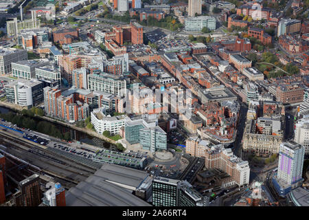 Vista aerea del centro cittadino di Leeds, West Yorkshire, Regno Unito Foto Stock