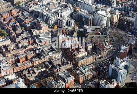 Vista aerea del centro cittadino di Leeds, West Yorkshire, Regno Unito Foto Stock