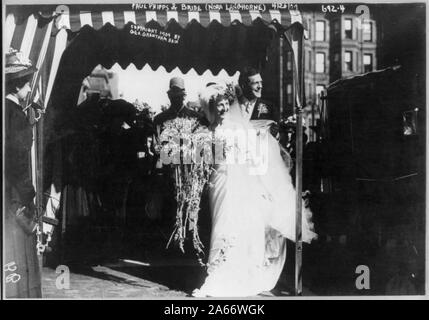 Matrimoni - Paolo Phipps e sposa, Nora Langhorne, 26 aprile 1909 Foto Stock