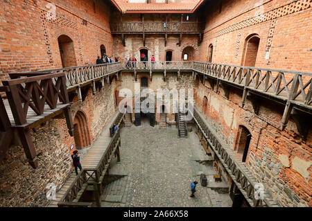 Trakai castello isola sul lago Galve, 1321-1323. Un sito Patrimonio Mondiale dell'Unesco, Vilnius. La lituania Foto Stock