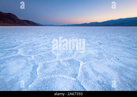 Saline nel parco nazionale della Valle della Morte, CALIFORNIA, STATI UNITI D'AMERICA Foto Stock