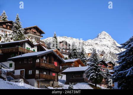 Funivie di Bettmeralp ed Impianti in den Berner Alpen, Vallese, Svizzera, Europa Foto Stock