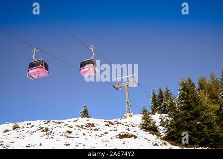 Funivie di Bettmeralp ed Impianti in den Berner Alpen, Vallese, Svizzera, Europa Foto Stock