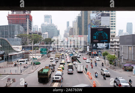 Bangkok, Tailandia-01 APR 2018: un caos del traffico nella città di Bangkok, la maggior parte del traffico della città di inceppamento nel mondo come del 2017 Foto Stock