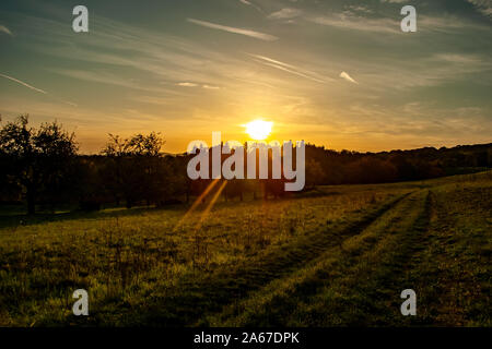 Tramonto paesaggio intorno a Neuwied, Feldkirchen, Rheinsteig, Renania-Palatinato, Germania Foto Stock