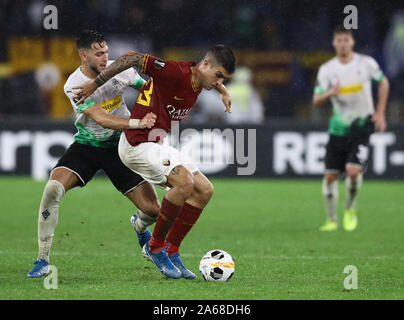 Stadio Olympico, Roma, Italia. 24 ott 2019. UEFA Europa League Calcio, Roma contro il Borussia Monchengladbach; Gianluca Mancini di Roma - uso editoriale Credito: Azione Sport Plus/Alamy Live News Foto Stock