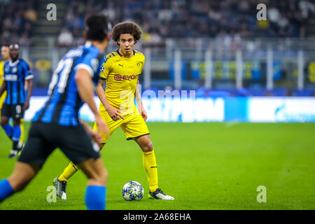 Ottobre 23, 2019, Milano, Italia: Axel Witsel (Borussia Dortmund)durante , Soccer Champions League campionato Gli uomini in Milano, Italia, 23 Ottobre 2019 - LPS/Fabrizio Carabelli (credito Immagine: © Fabrizio Carabelli/LPS tramite ZUMA filo) Foto Stock