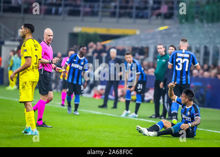 Milano, Italia. 23 Ott, 2019. lautaro martÃÂ-nez (fc internazionale)durante partite di Champions League campionato Gli uomini in Milano, Italia, 23 Ottobre 2019 - LPS/Fabrizio Carabelli Credito: Fabrizio Carabelli/LP/ZUMA filo/Alamy Live News Foto Stock