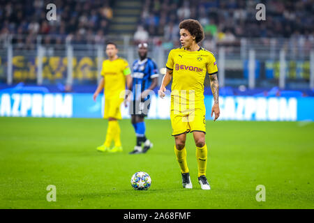 Milano, Italia. 23 Ott, 2019. Axel Witsel (Borussia Dortmund)durante partite di Champions League campionato Gli uomini in Milano, Italia, 23 Ottobre 2019 - LPS/Fabrizio Carabelli Credito: Fabrizio Carabelli/LP/ZUMA filo/Alamy Live News Foto Stock