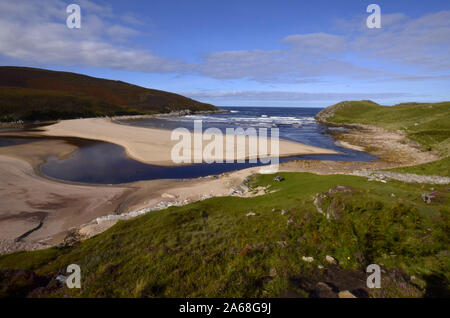 Vista generale di Achininver spiaggia vicino Talmine / Melness su un'Mhoine penisola sulla costa nord di Sutherland Scotland Regno Unito Foto Stock