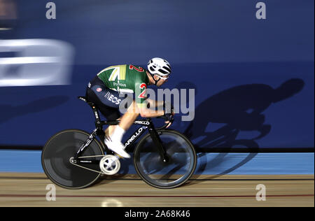 Gran Bretagna Owain Doull durante il 7.5Km Gara a punti durante il giorno tre del Phynova sei giorni di escursioni in bicicletta a Lee Valley VeloPark, Londra. Foto Stock