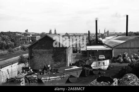 Una miniera di carbone e associati industria pesante nel Dearne Valley, South Yorkshire nel 1983. La miniera di carbone e la maggior parte del settore è stata chiusa. Foto Stock